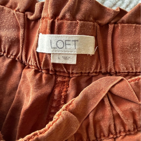 LOFT Women's Terracotta Cargo Shorts - Picture 2 of 2
